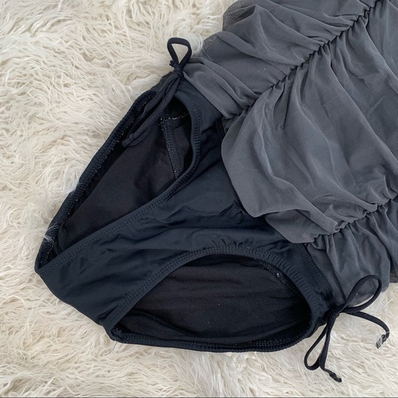 Albion Ruched Grey & Black One Piece Swimsuit Women’s Size Small - Picture 4 of 14